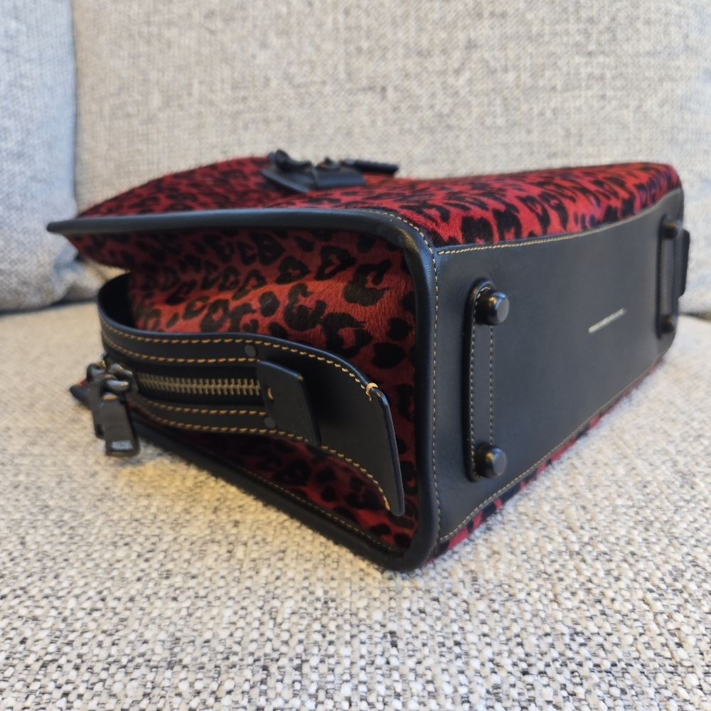 ♡♡SOLD♡♡ Coach Wildbeast Rogue 30 Red/Black - Picture 9 of 16